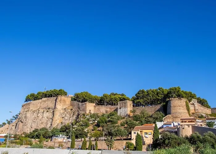 Estudio En El Castillo De דניה