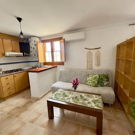 Estudio En El Castillo De * デニア